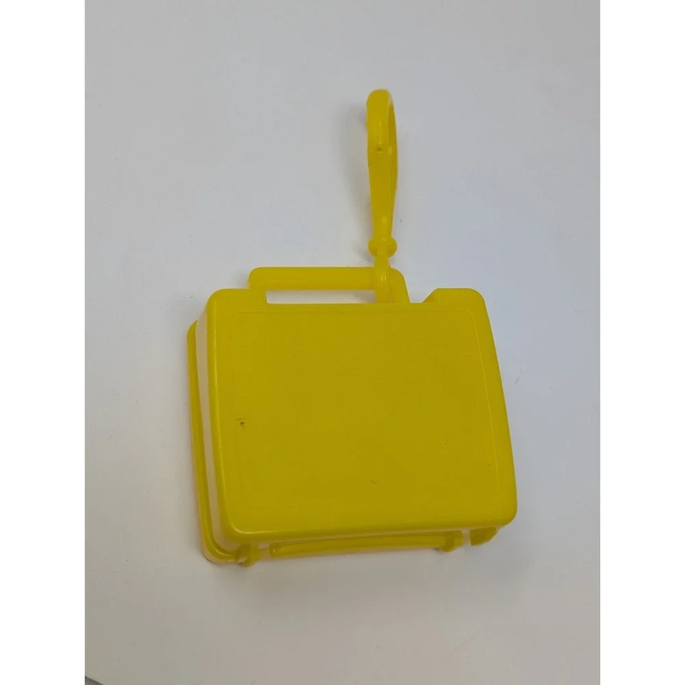 Vintage 1999 Flix Dexter's Laboratory Mini Lunchbox Keychain Plastic Yellow 2.5
